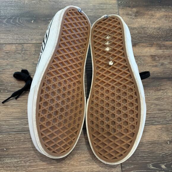 Vans Shoes Women 7 Zebra Metallic Black White Low Top Lace Up - Picture 7 of 10